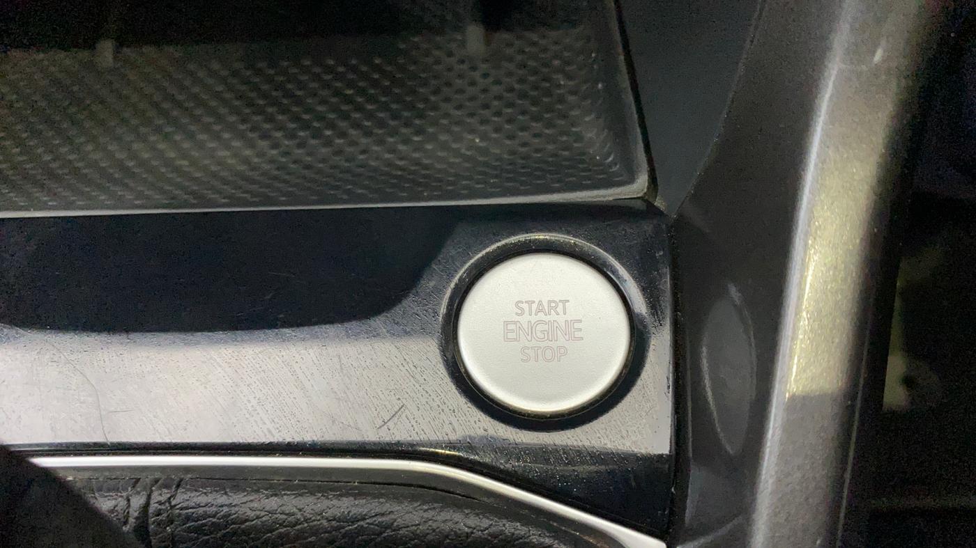 2022 Volkswagen TAIGUN TOPLINE 1.0 TSI AT, Petrol, Automatic, 55,428 km, Keyless Start/ Stop Button