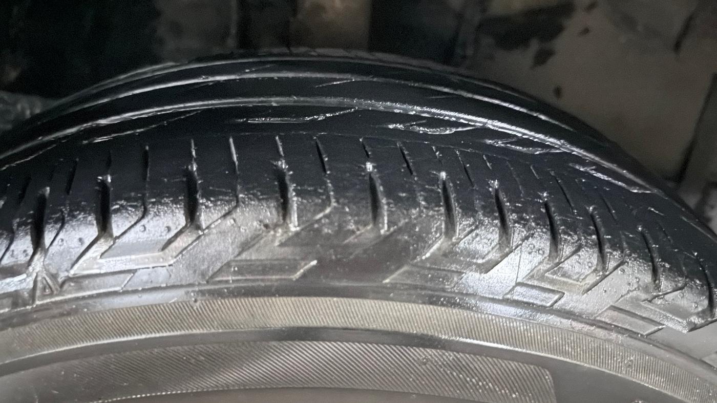 2017 Toyota Corolla Altis G CVT PETROL, Petrol, Automatic, 20,958 km, Right Front Tyre Tread