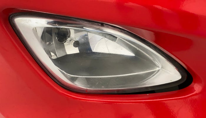 2013 Hyundai i10 SPORTZ 1.2 AT, Petrol, Automatic, 69,263 km, Right fog light - Not fixed properly