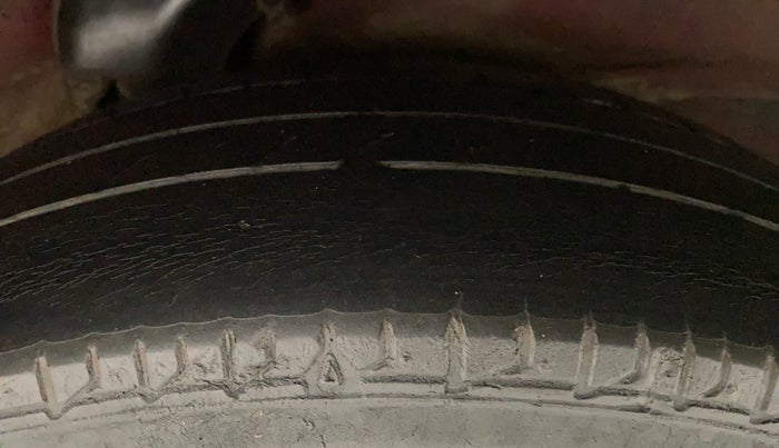 2013 Hyundai i10 SPORTZ 1.2 AT, Petrol, Automatic, 69,263 km, Left Rear Tyre Tread