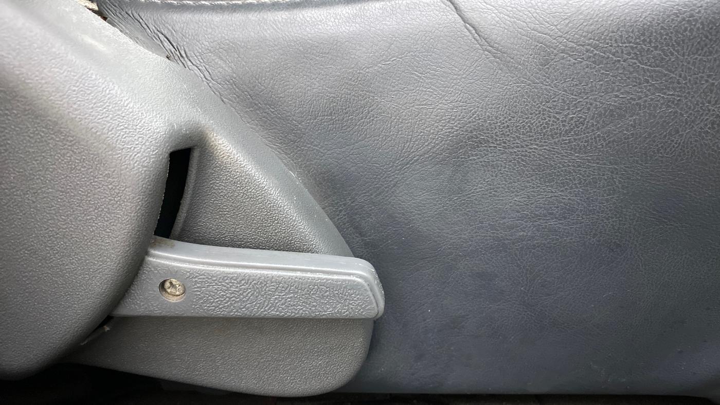 2015 Maruti Alto 800 LXI CNG, CNG, Manual, 72,059 km, Driver Side Adjustment Panel
