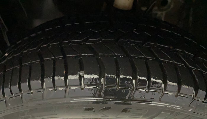 2020 Honda Amaze 1.2L I-VTEC S, Petrol, Manual, 1,12,727 km, Left Front Tyre Tread