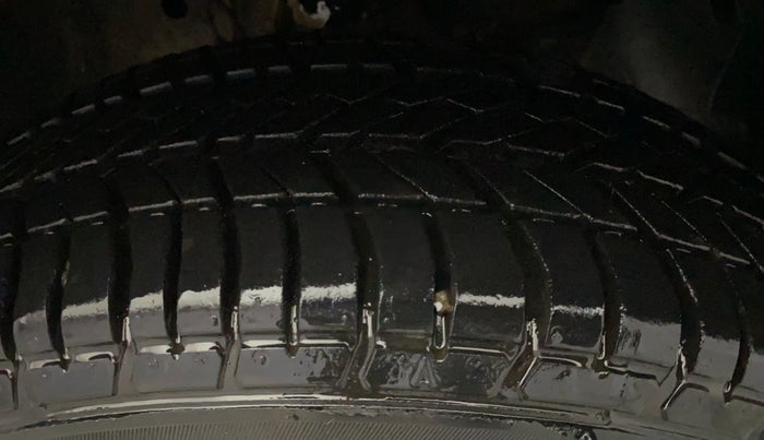 2020 Honda Amaze 1.2L I-VTEC S, Petrol, Manual, 1,12,727 km, Right Front Tyre Tread