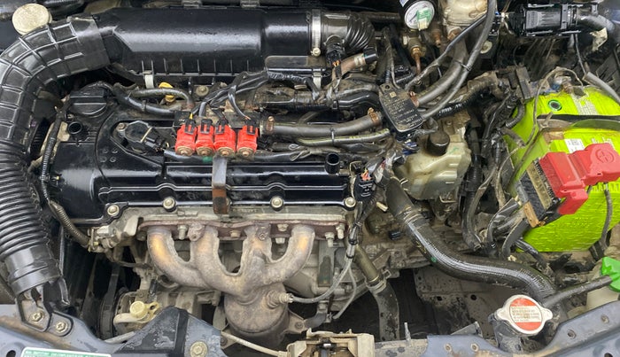 2019 Maruti Swift VXI AMT, CNG, Automatic, 1,12,117 km, Engine View