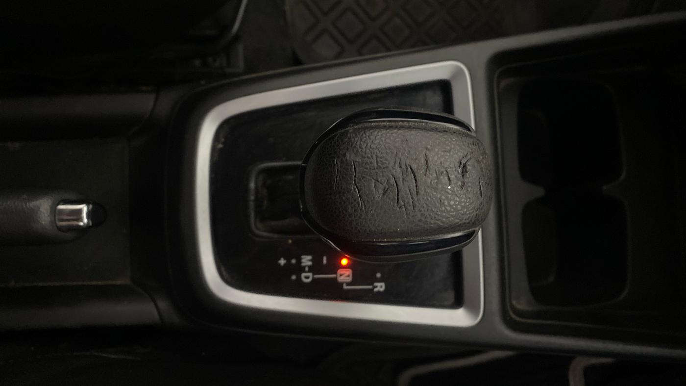 2019 Maruti Swift VXI AMT, CNG, Automatic, 1,12,721 km, Gear Lever