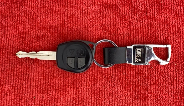 2019 Maruti Swift VXI AMT D, Petrol, Automatic, 12,396 km, Key Close Up