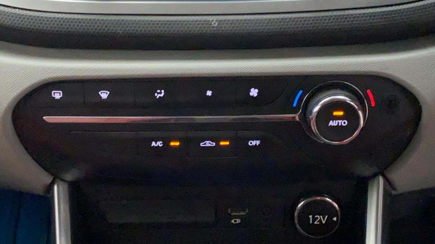 2021 Tata ALTROZ XZ DIESEL, Diesel, Manual, 41,442 km, Automatic Climate Control
