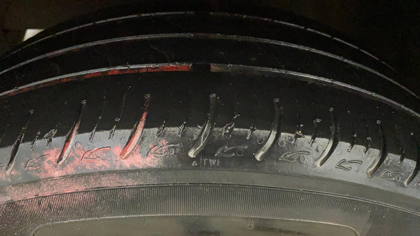 2018 Maruti Baleno DELTA PETROL 1.2, Petrol, Manual, 94,433 km, Left Front Tyre Tread