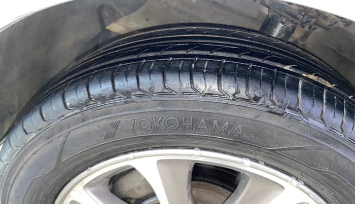 2013 Hyundai Grand i10 ASTA 1.2 KAPPA VTVT, Petrol, Manual, 69,695 km, Left Front Tyre Tread