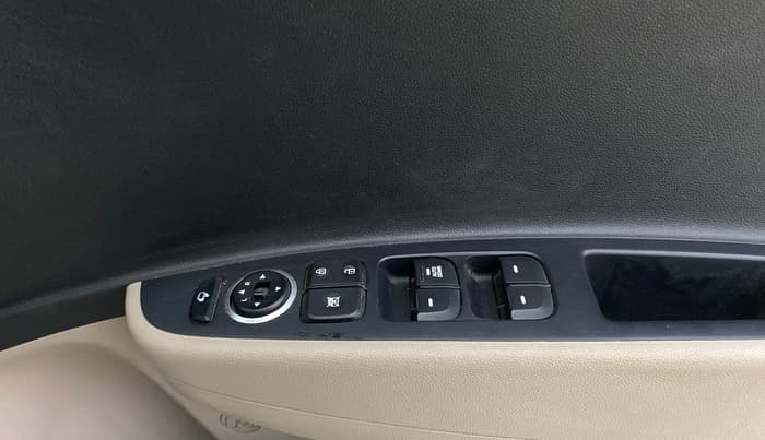 2013 Hyundai Grand i10 ASTA 1.2 KAPPA VTVT, Petrol, Manual, 69,695 km, Driver Side Door Panels Control