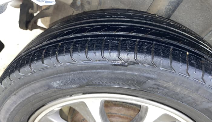 2013 Hyundai Grand i10 ASTA 1.2 KAPPA VTVT, Petrol, Manual, 69,695 km, Right Rear Tyre Tread