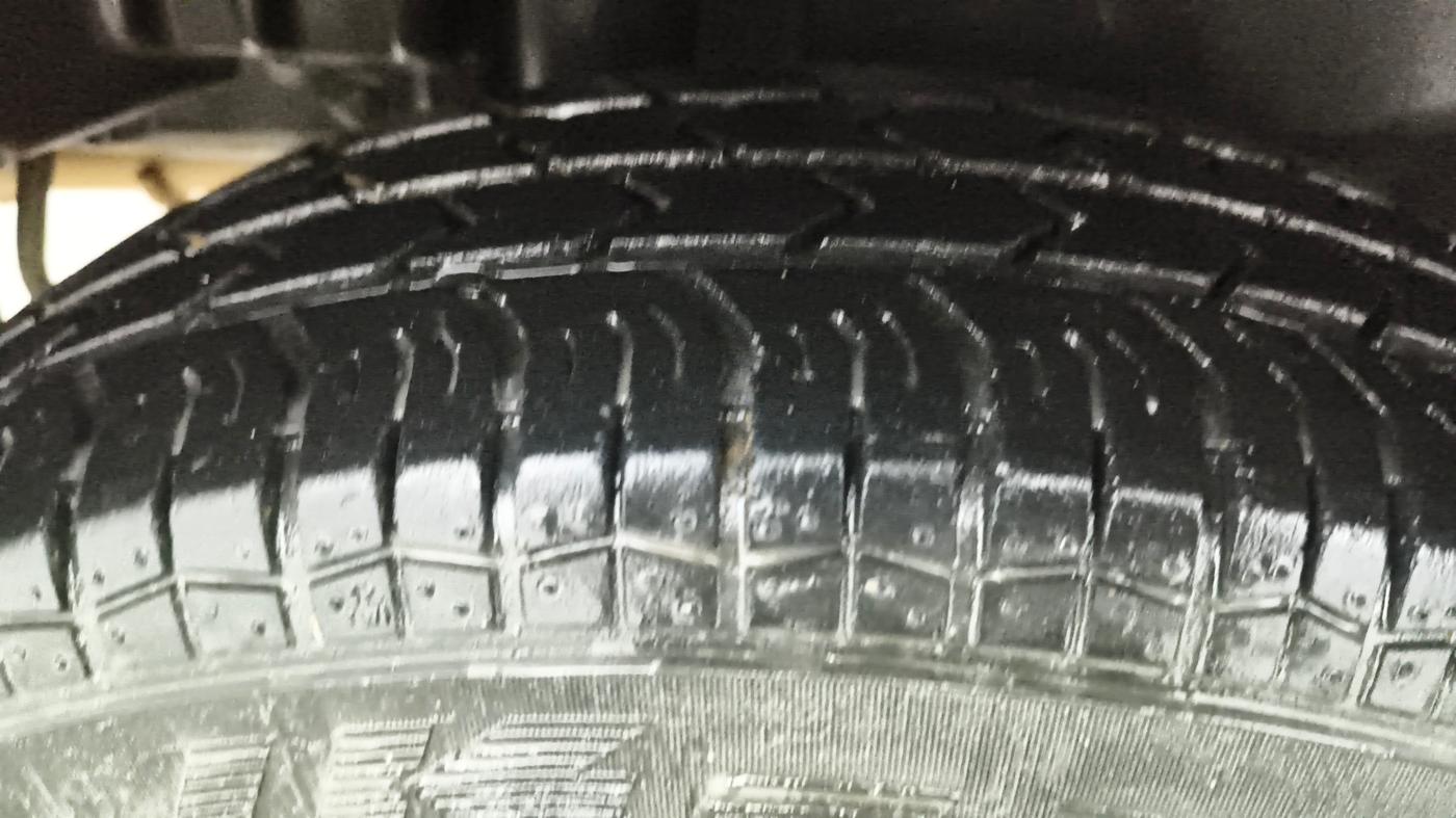 2016 Maruti Swift Dzire VXI, Petrol, Manual, 33,263 km, Right Rear Tyre Tread