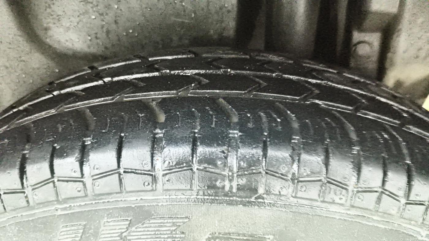 2016 Maruti Swift Dzire VXI, Petrol, Manual, 33,263 km, Left Rear Tyre Tread