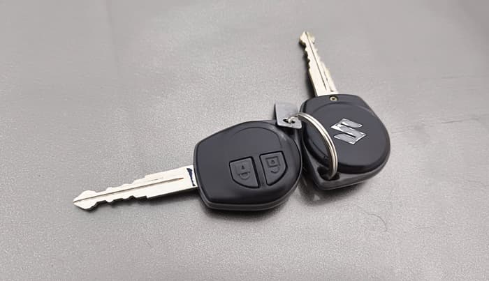 2016 Maruti Swift Dzire VXI, Petrol, Manual, 33,263 km, Key Close Up