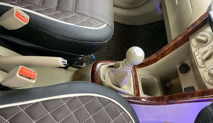 2018 Maruti Ertiga ZXI+, Petrol, Manual, 87,458 km, Gear Lever