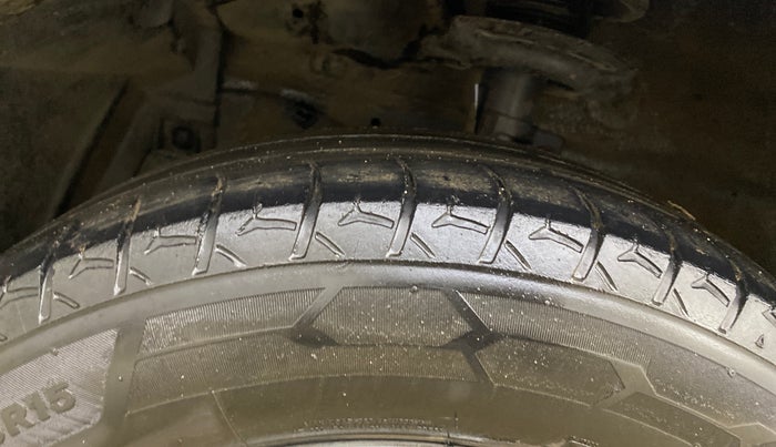 2018 Maruti Ertiga ZXI+, Petrol, Manual, 87,458 km, Left Front Tyre Tread