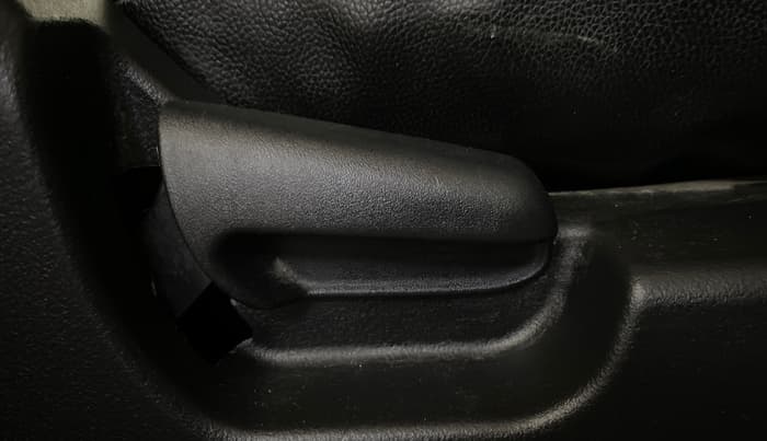 2015 Maruti Wagon R 1.0 LXI, Petrol, Manual, 41,957 km, Driver Side Adjustment Panel