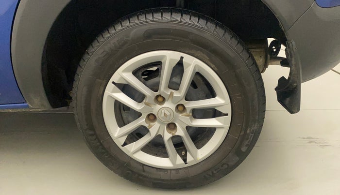 2019 Renault TRIBER RXT, Petrol, Manual, 30,435 km, Left Rear Wheel