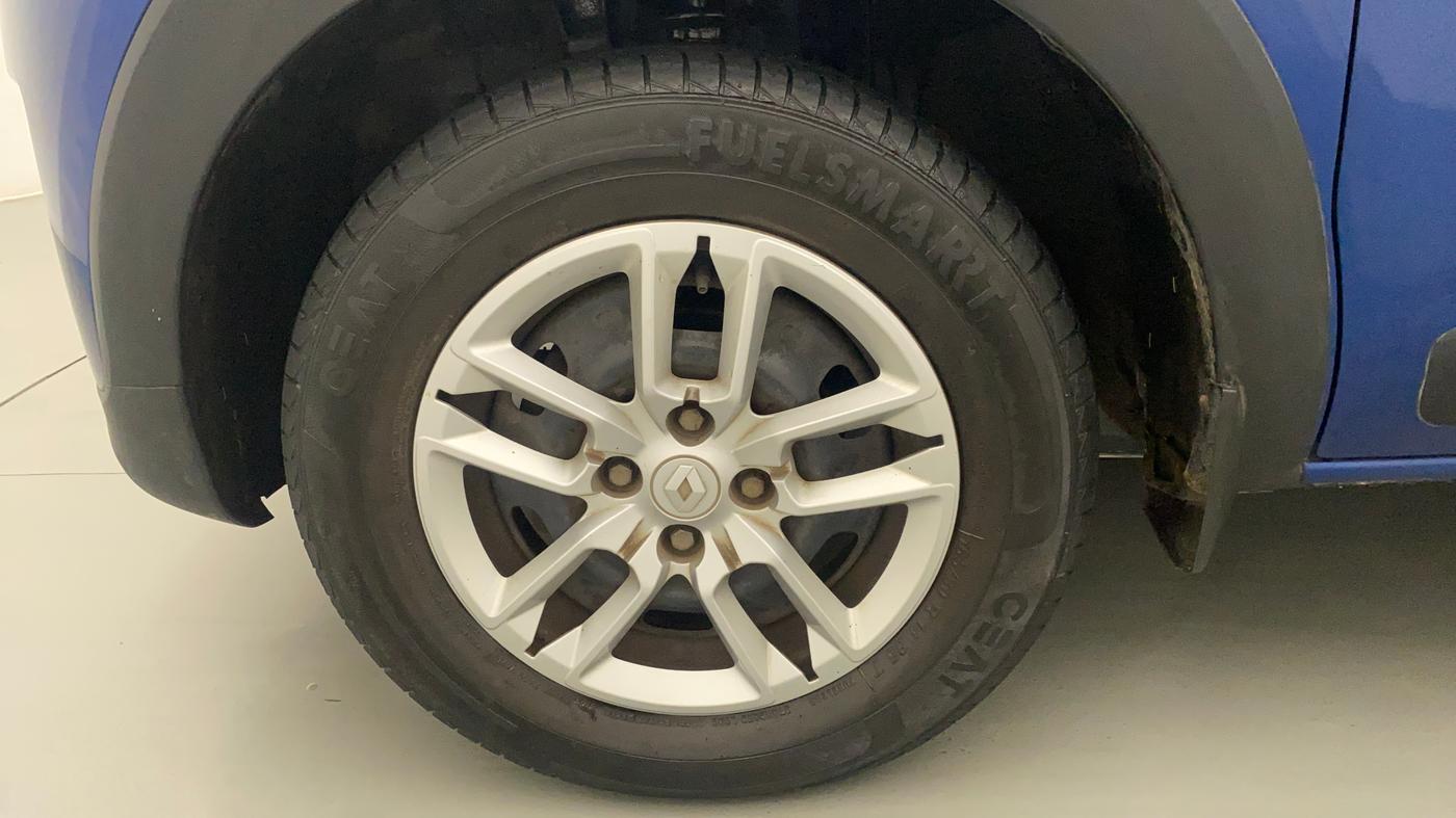2019 Renault TRIBER RXT, Petrol, Manual, 30,435 km, Left Front Wheel