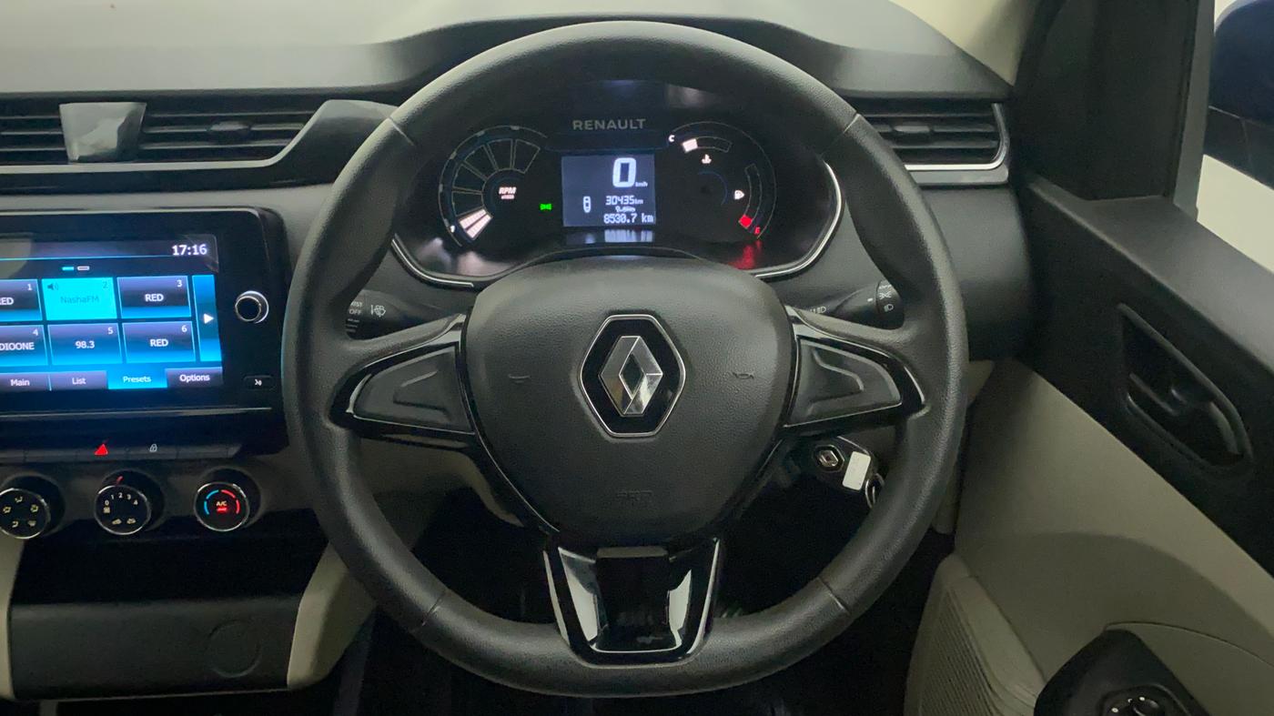2019 Renault TRIBER RXT, Petrol, Manual, 30,435 km, Steering Wheel Close Up