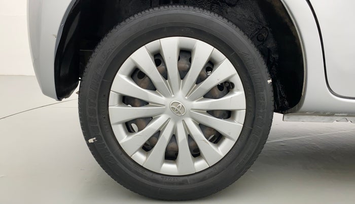 2015 Toyota Etios Liva V, Petrol, Manual, 56,536 km, Right Rear Wheel