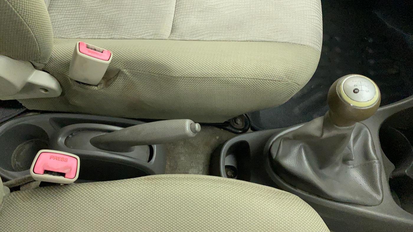 2015 Toyota Etios Liva V, Petrol, Manual, 56,536 km, Gear Lever