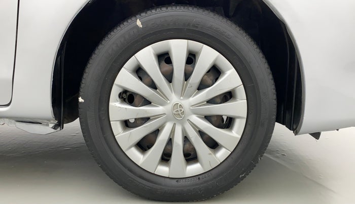 2015 Toyota Etios Liva V, Petrol, Manual, 56,536 km, Right Front Wheel