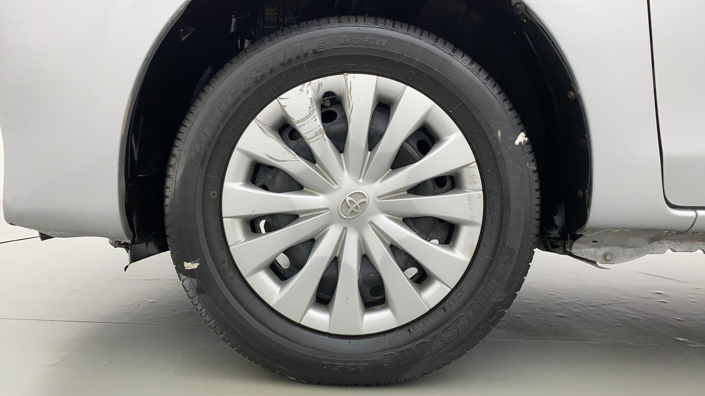 2015 Toyota Etios Liva V, Petrol, Manual, 56,536 km, Left Front Wheel