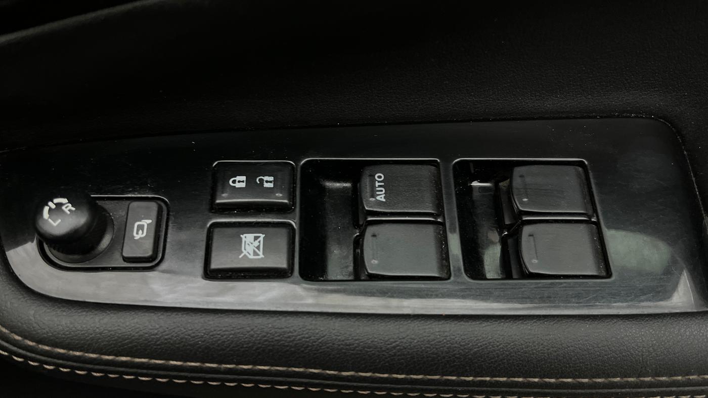 2023 Maruti Grand Vitara ALPHA PLUS HYBRID ECVT, Hybrid, Automatic, 73,844 km, Driver Side Door Panels Control