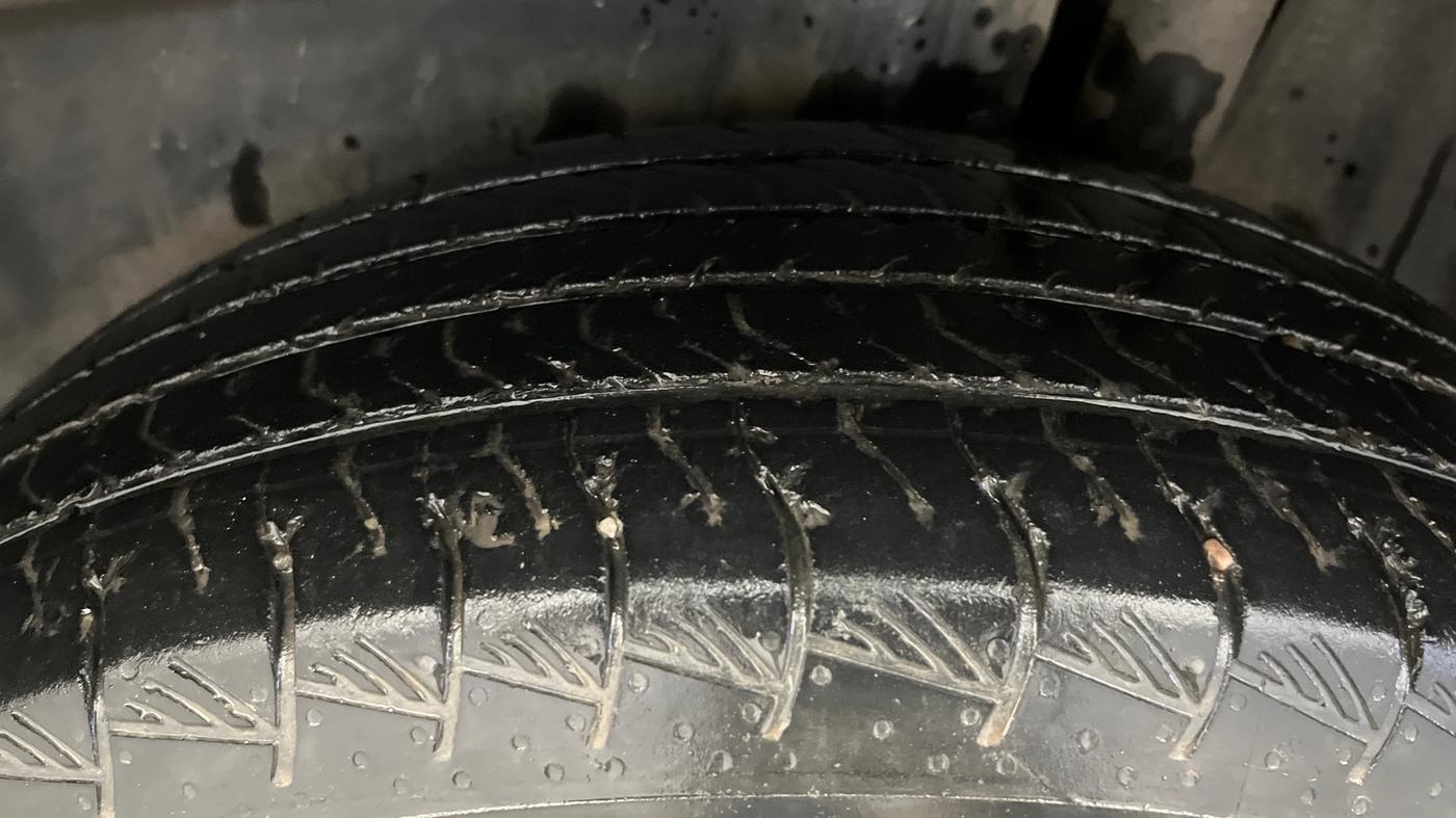 2023 Maruti Grand Vitara ALPHA PLUS HYBRID ECVT, Hybrid, Automatic, 73,844 km, Left Rear Tyre Tread