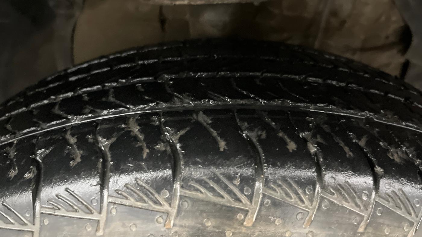 2023 Maruti Grand Vitara ALPHA PLUS HYBRID ECVT, Hybrid, Automatic, 73,844 km, Right Front Tyre Tread