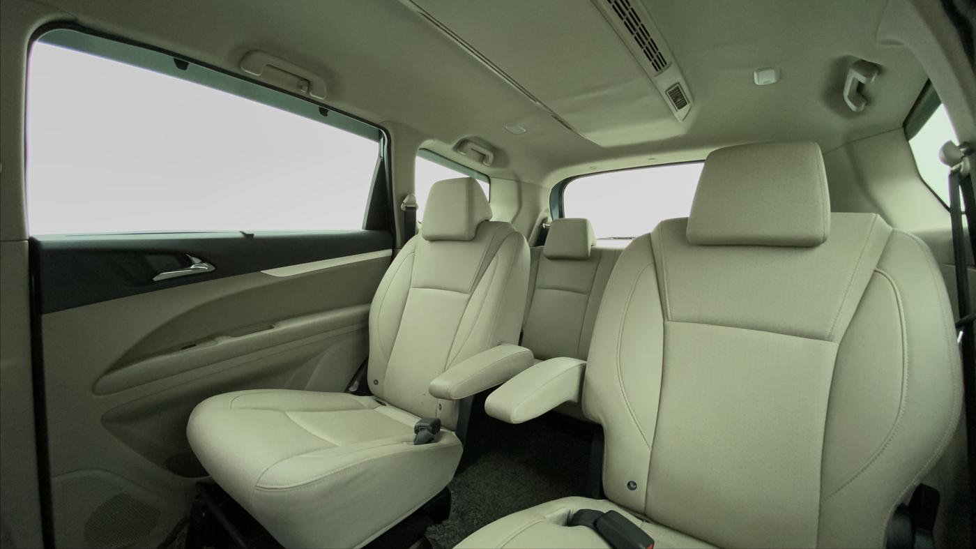 2019 Mahindra MARAZZO M8 7 STR, Diesel, Manual, 49,964 km, Right Side Rear Door Cabin