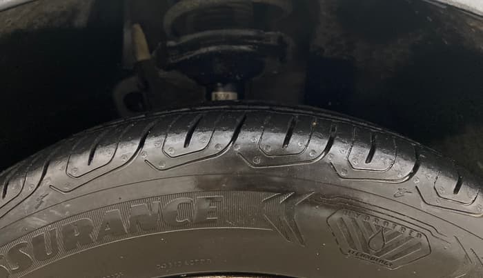 2022 Skoda SLAVIA AMBITION 1.0L TSI AT, Petrol, Automatic, 24,879 km, Right Front Tyre Tread
