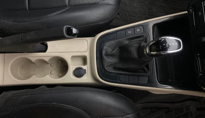 2022 Skoda SLAVIA AMBITION 1.0L TSI AT, Petrol, Automatic, 24,879 km, Gear Lever
