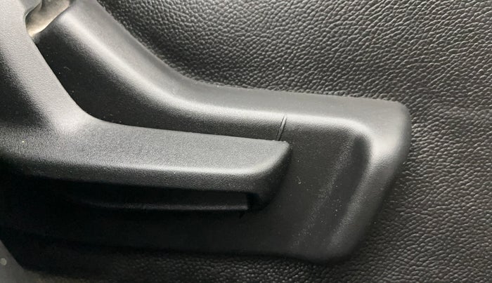 2019 Maruti Swift LXI, Petrol, Manual, 27,577 km, Driver Side Adjustment Panel