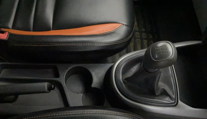 2021 Hyundai Grand i10 SPORTZ 1.2 KAPPA VTVT, Petrol, Manual, 29,791 km, Gear Lever