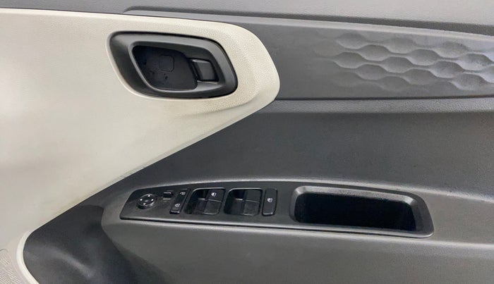 2021 Hyundai Grand i10 SPORTZ 1.2 KAPPA VTVT, Petrol, Manual, 29,791 km, Driver Side Door Panels Control