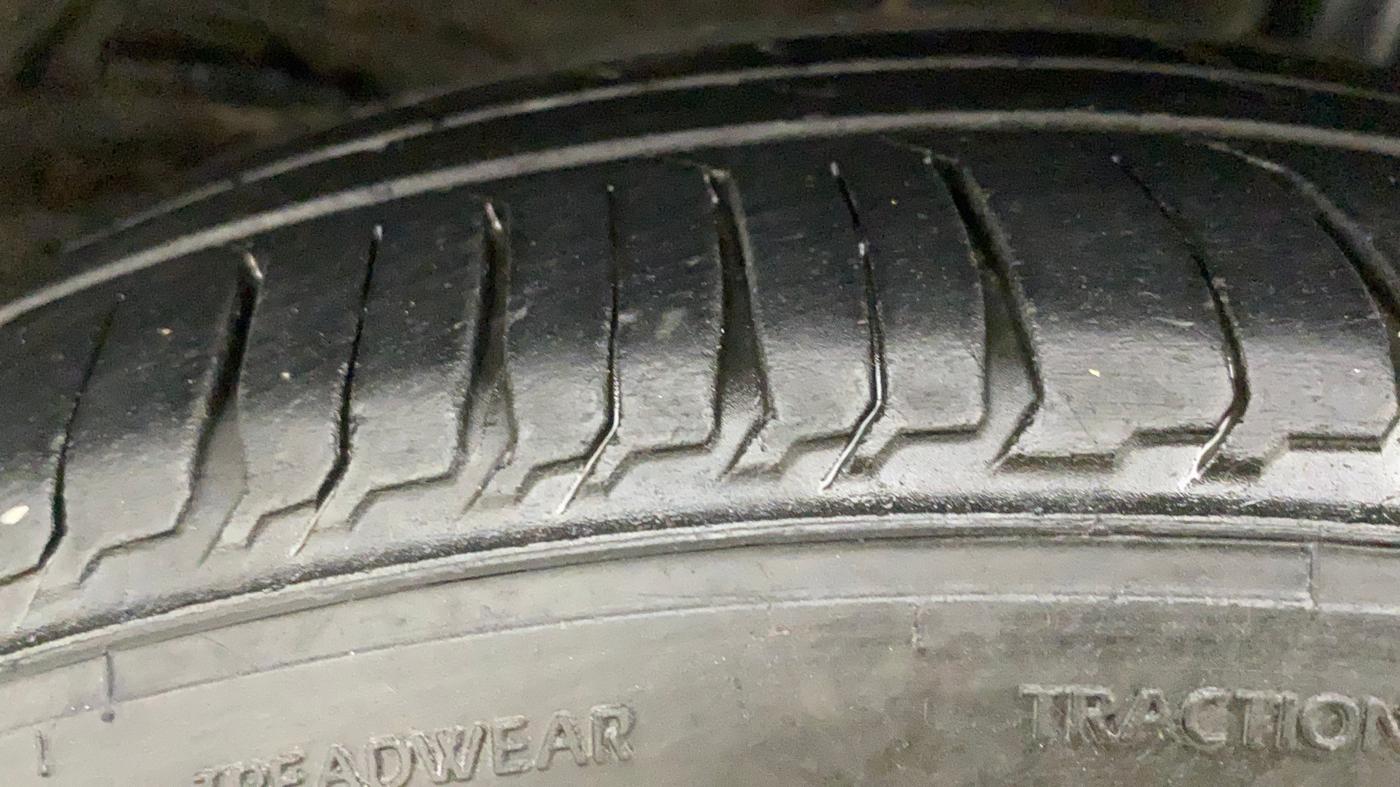 2022 Tata Tiago XZ PLUS CNG, CNG, Manual, 31,355 km, Left Rear Tyre Tread