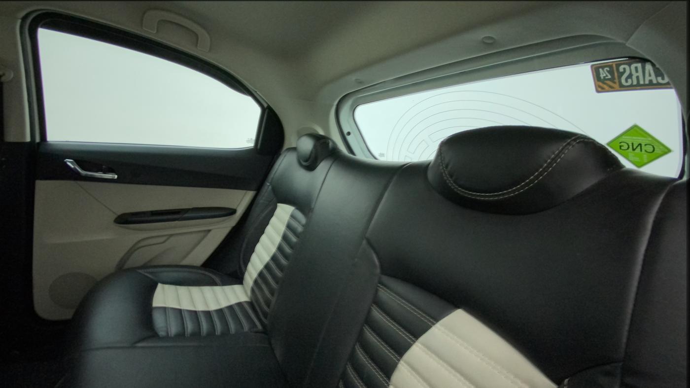 2022 Tata Tiago XZ PLUS CNG, CNG, Manual, 31,355 km, Right Side Rear Door Cabin