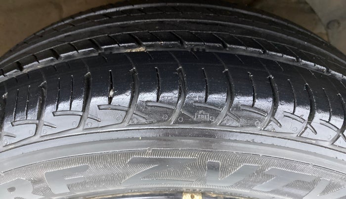 2018 Maruti Baleno DELTA 1.2 K12, Petrol, Manual, 27,047 km, Right Front Tyre Tread