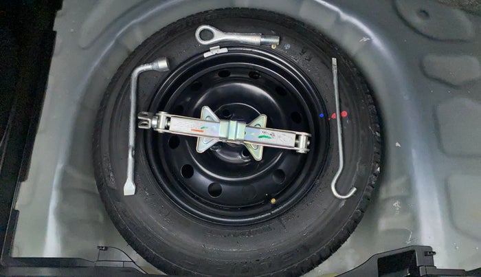 2019 Maruti Swift VXI D, Petrol, Manual, 17,040 km, Spare Tyre
