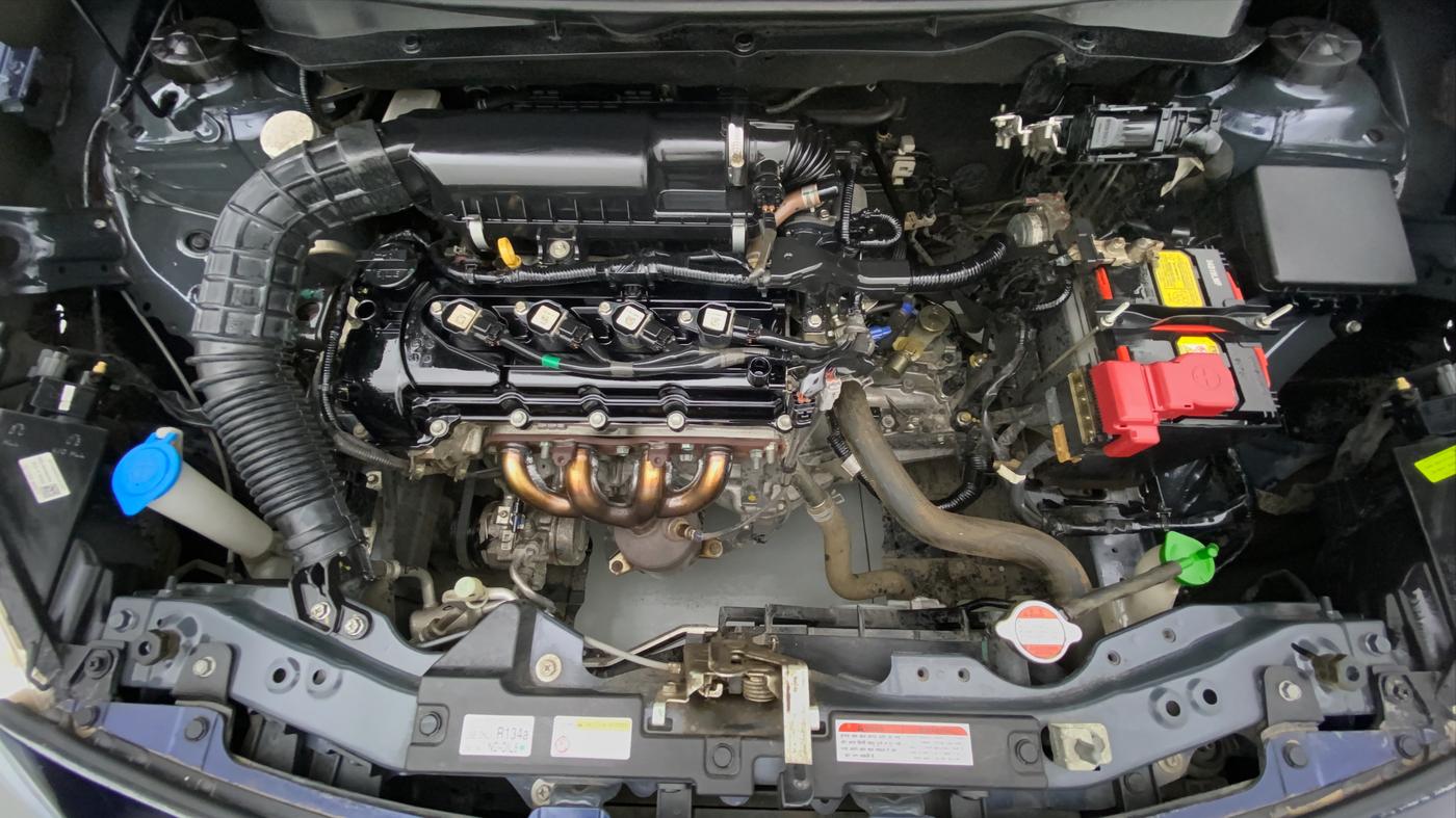 2019 Maruti Swift VXI D, Petrol, Manual, 17,040 km, Open Bonet