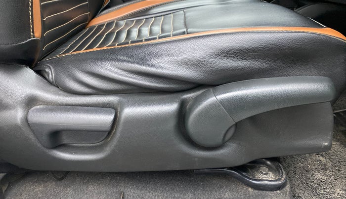 2018 Honda WR-V 1.5L I-DTEC VX MT, Diesel, Manual, 96,615 km, Driver Side Adjustment Panel