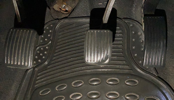 2014 Hyundai Xcent S 1.2, Petrol, Manual, 57,040 km, Pedals