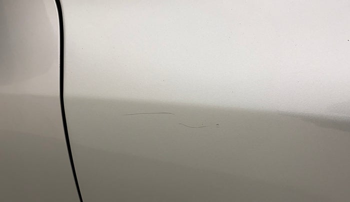 2018 Maruti Swift ZXI AMT, Petrol, Automatic, 60,366 km, Right fender - Minor scratches