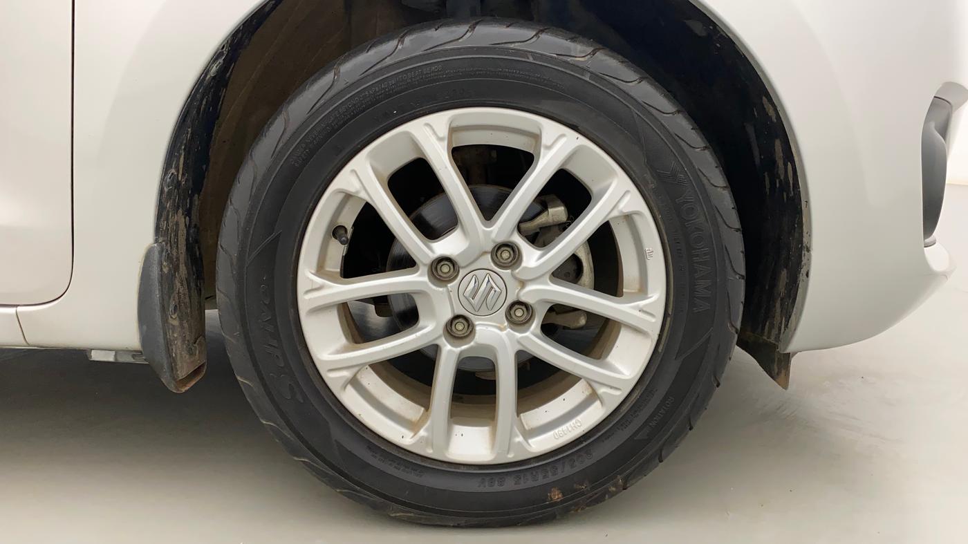 2018 Maruti Swift ZXI AMT, Petrol, Automatic, 60,366 km, Right Front Wheel