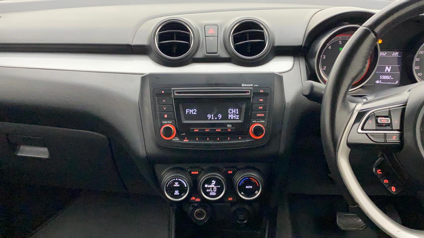 2018 Maruti Swift ZXI AMT, Petrol, Automatic, 60,366 km, Air Conditioner