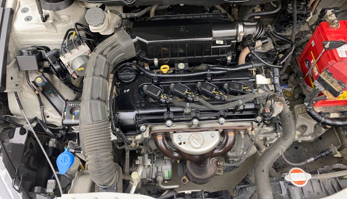 2022 Maruti Ciaz ZETA 1.5 SHVS MT PETROL, Petrol, Manual, 54,985 km, Engine View - Right