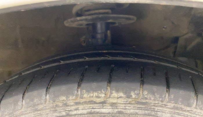 2022 Maruti Ciaz ZETA 1.5 SHVS MT PETROL, Petrol, Manual, 54,985 km, Right Front Tyre Tread