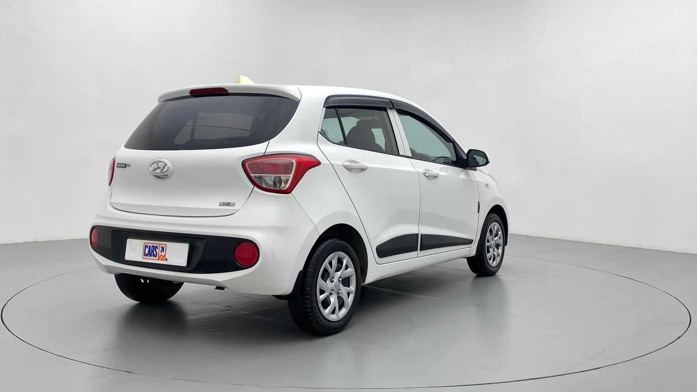 2017 Hyundai Grand i10 MAGNA 1.2 KAPPA VTVT, Petrol, Manual, 26,425 km, Right Back Diagonal